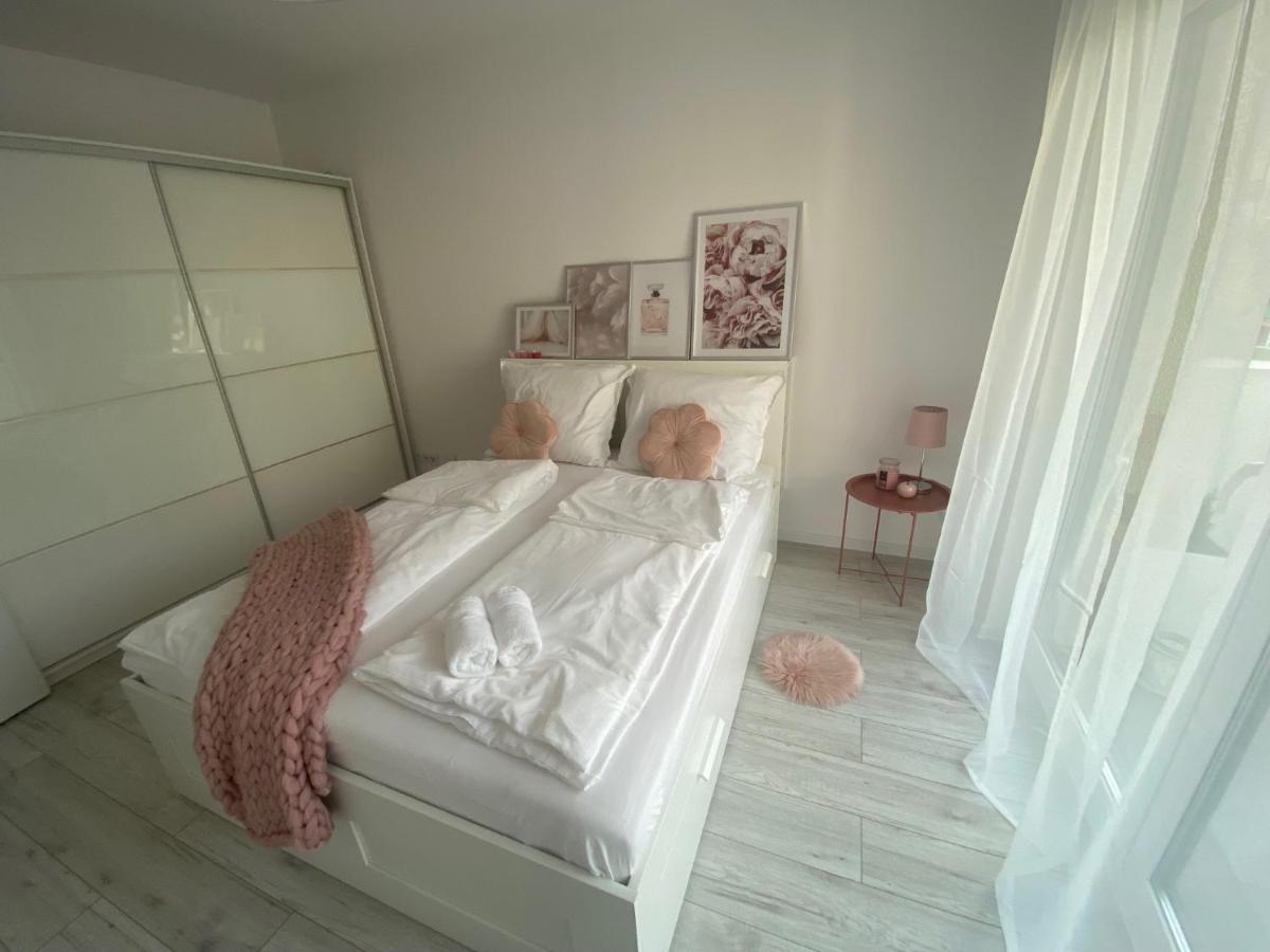 Apartament Nice Stay Lubiń Exteriér fotografie